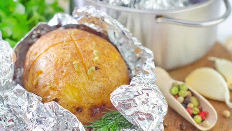 Las patatas en papel de aluminio son una opción muy saludable